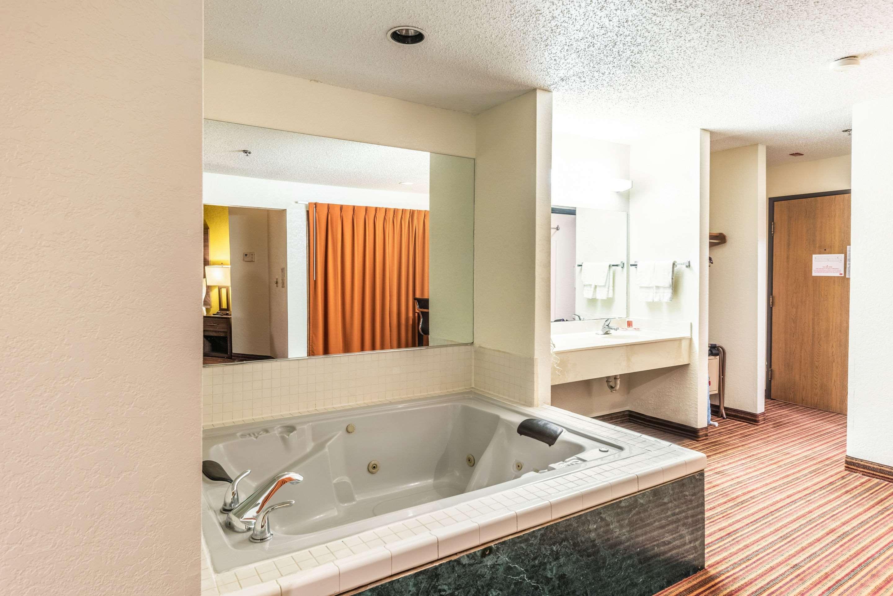 Econo Lodge Inn & Suites McKinney Dış mekan fotoğraf